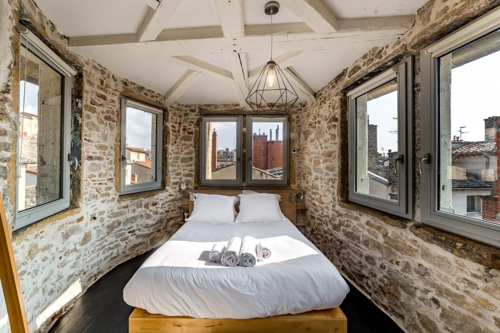 Sky'Room - Jacuzzi & Vue - Vieux Lyon Eksteriør bilde